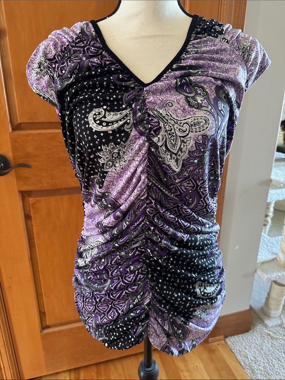 dressbarn Purple and Black Paisley Bling Ruched V-Neck Blouse Large